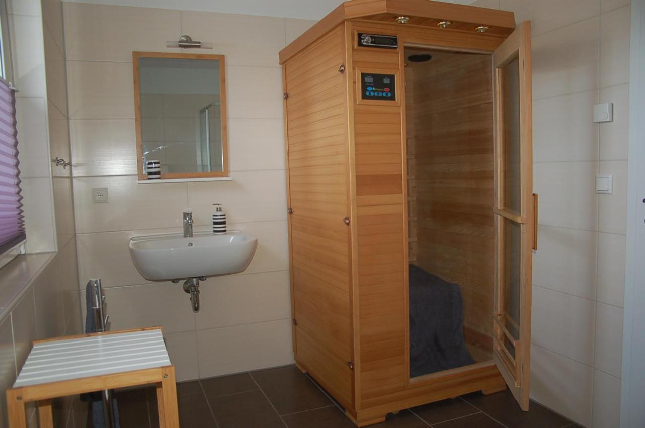 Behagliches Ferienhaus Zaunkoenig -Mit Kamin Und Sauna ทานเนอ ภายนอก รูปภาพ